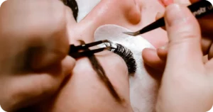 Curso de Extensão de Cílios para se destacar no mercado