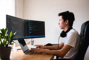 Linguagens Home Office TI Mais Valorizadas